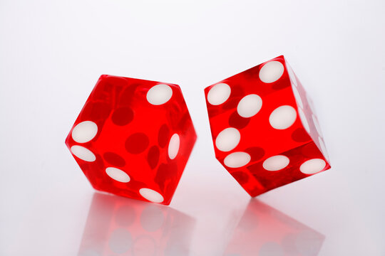 探索问鼎娱乐棋牌开户：开启精彩纷呈的在线赌场体验
